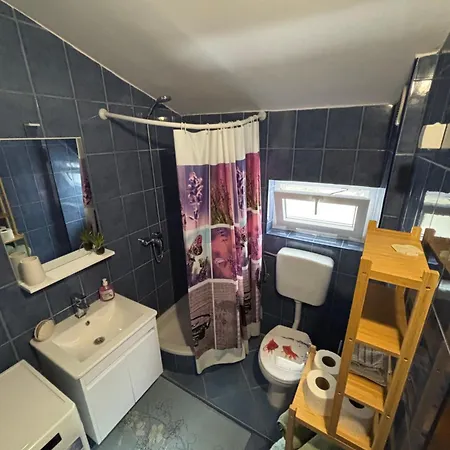 Apartament Hana&tesa Vir